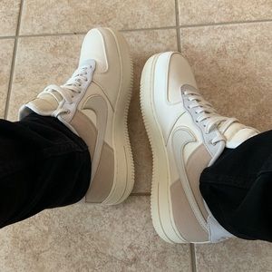 Meet your Posher, Lankan!